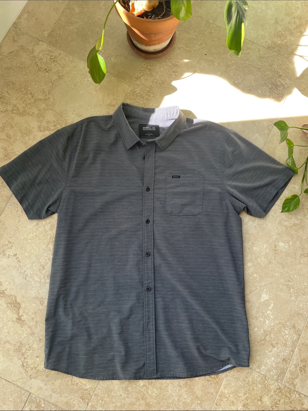 Quiksilver Men's Short-Sleeve Button-Down Shirt - Charcoal